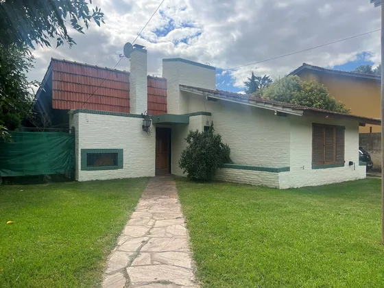 Casa Chalet  En Alq. Temporario En De Vicenzo Chico, Del Viso, Pilar