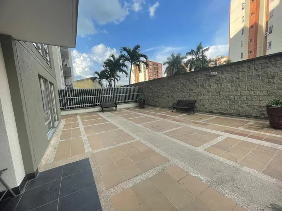 Vendemos Apartamento Primer Piso Barrio La Flora