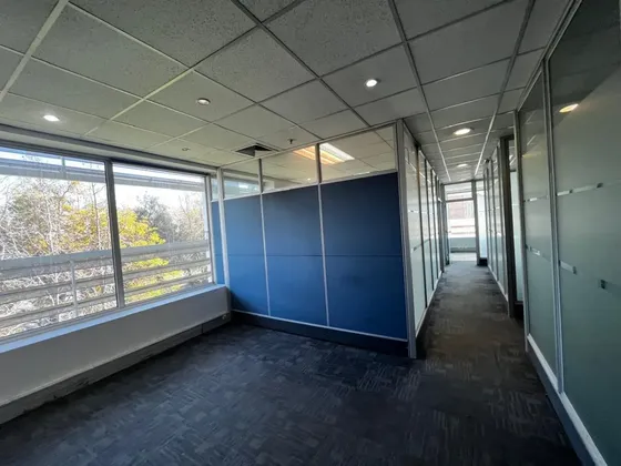 Ciudad Empresarial 464m2 Habilitada Con Privados
