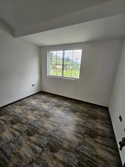 Sky Group Vende Town House Obra Blanca En Conjunto Residencial Casa Verde - San Diego Town House Con Pozo Y Planta 100% 