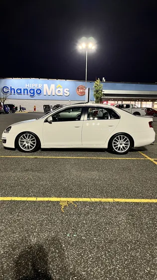 Volkswagen Vento 2.0 I Elegance Wood Dsg