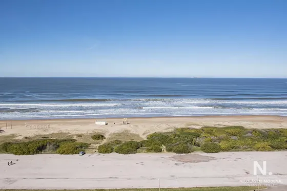 Vende Apartamento De 3 Dormitorios En Tiburon , Punta Del Este 