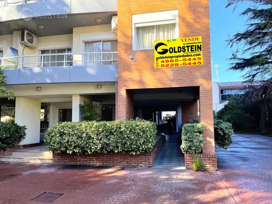 Departamento En  Floresta Hermoso Edificio Con 3 Cocheras