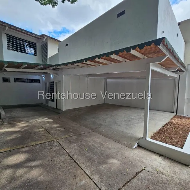 Alquiler Apartamento En El Paraíso 25-23752