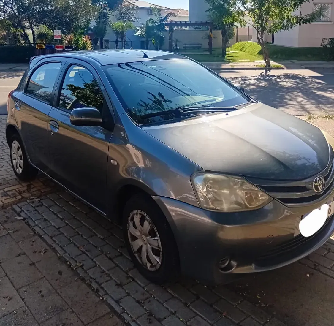 Toyota Etios 2013 1.3 16v Xs 5p Toyota Etios 2013 1.3 16v Xs 5p