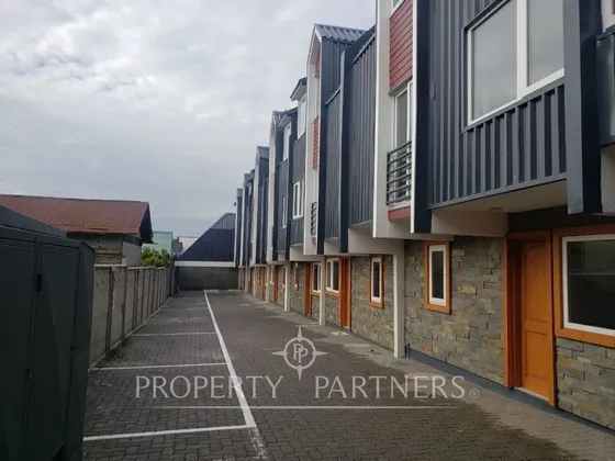 Estupendo Townhouse En El Centro De Villarrica