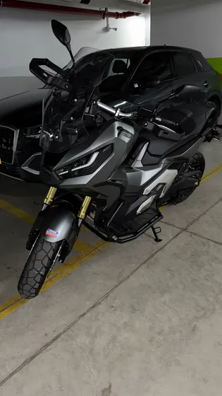 Honda Xadv750