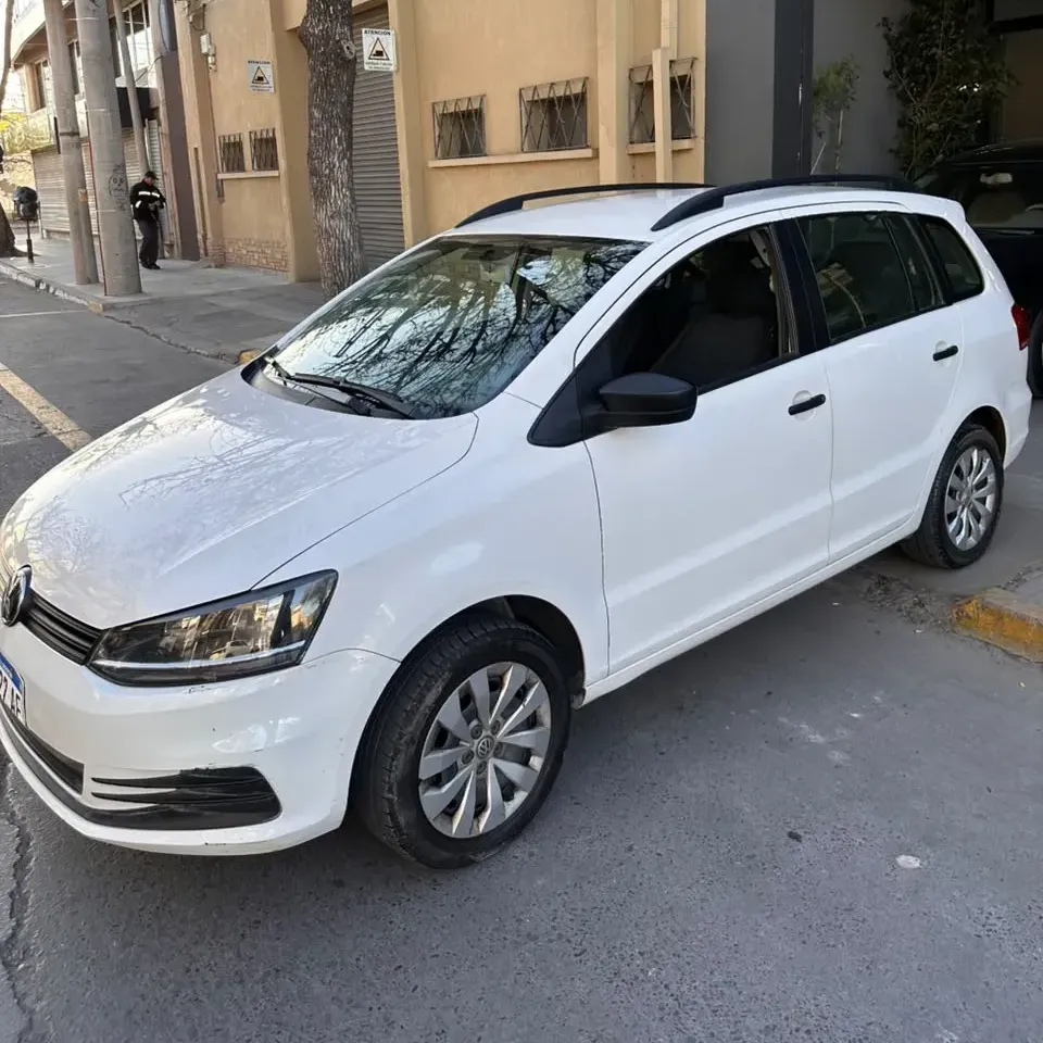 Volkswagen Suran 1.6 Comfortline 101cv