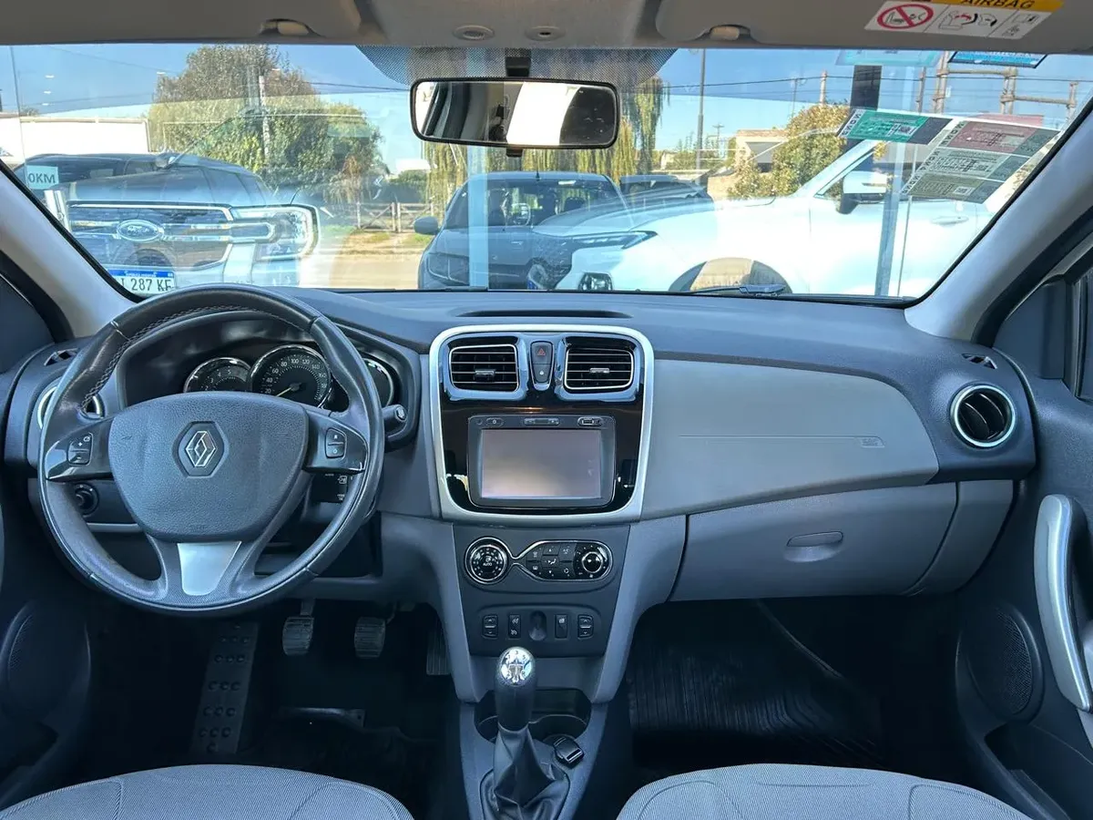 Renault Logan 1.6 Privilege 105cv5658850984945459210