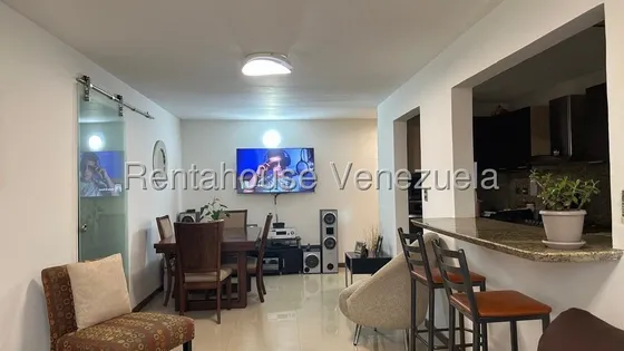 Apartamento En Venta, Urb. Colinas De La Tahona