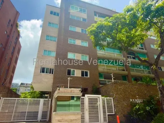 Impecable Apartamento Remodelado En Venta En Los Naranjos De Las Mercedes. Ys1274369