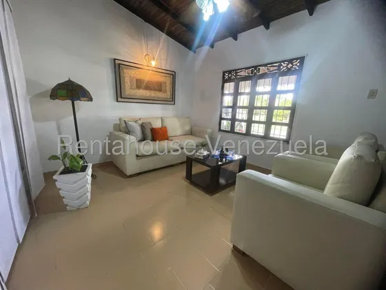 Venta Hermoso Inmueble Ubicado En Cabudare,urb Villa Tabure   Mehilyn Perez  