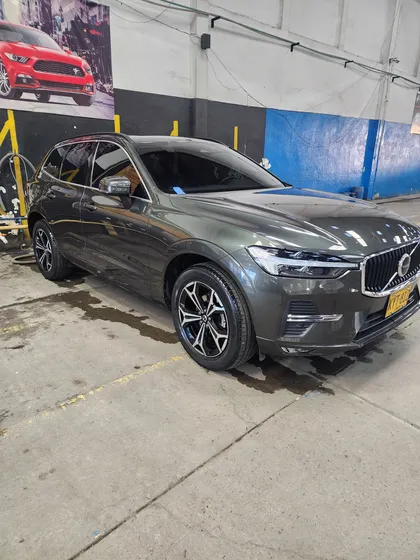 Volvo Xc60 2.0 B5 Momentum Híbrida