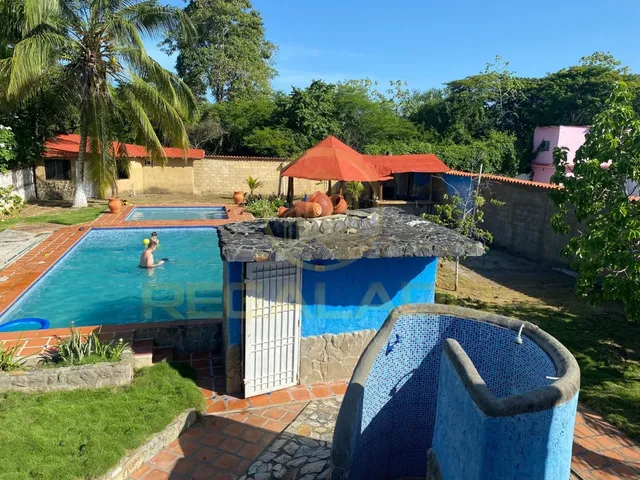 Ev-42 Villa Vacacional Club Campestre Paraiso Higuerote Municipio Brión Estado Miranda