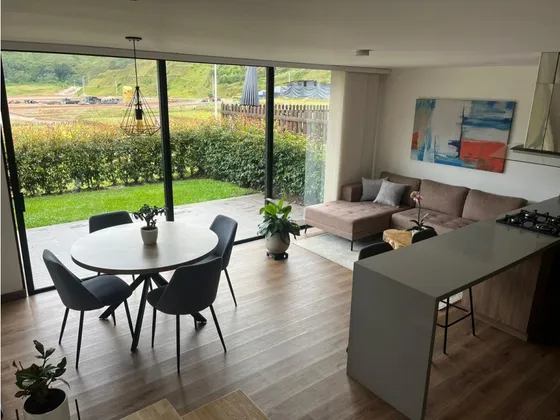 Apartamento En Venta En El Retiro 