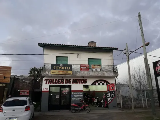 Se Venden Locales Con Vivienda, Ideal Inversor