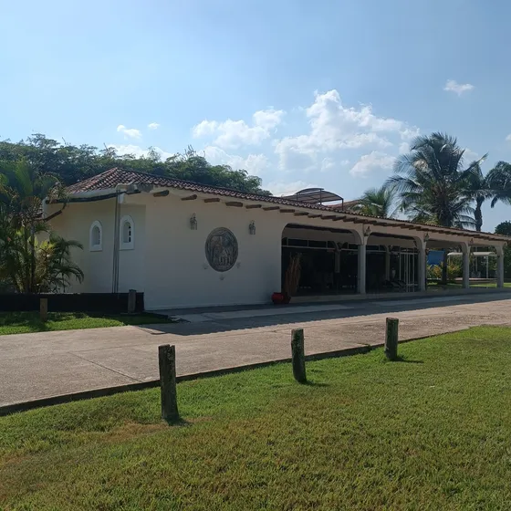Angelica Acosta Vende Hermosa Casa Campestre Moderna En Safari Carabobo, Con Areas Recreativas