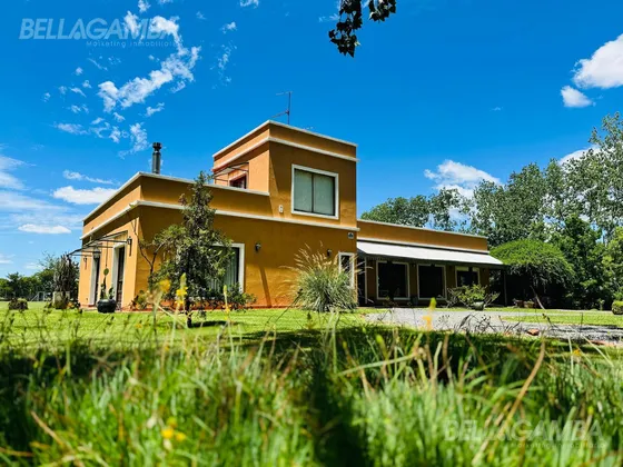 Casa Venta Colonia De Chacras 5 Ambientes Piscina Jardin Planta Baja