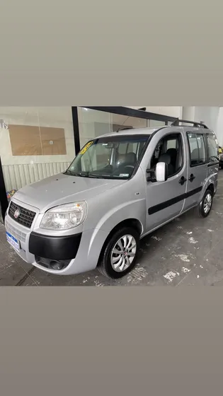 Fiat Doblo 1.8 16v Essence Flex 5p