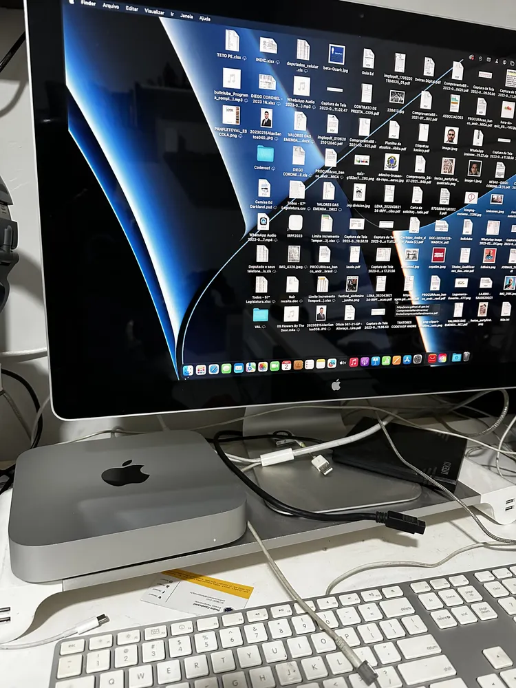 Mini PC Apple mac A2348 M1 - 8GB de RAM - 256GB - 127/220V