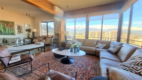 Duplex En Venta De 6 Dorm. En Vitacura