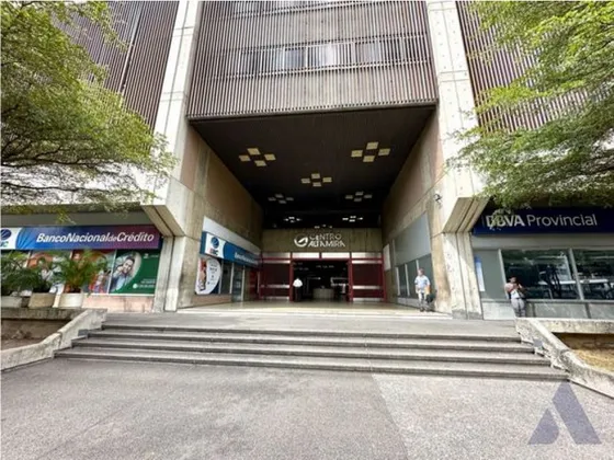 Vendo Local Comercial 54m2 Altamira 0168