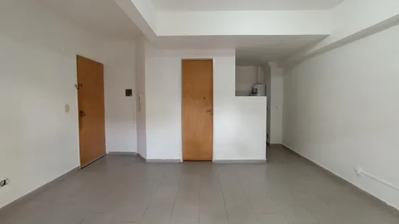 Monoambiente Pichincha Moderno Bajas Expensas Planta Baja