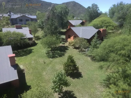 Importante Complejo De 8 Cabañas   Pileta En Villa General Belgrano