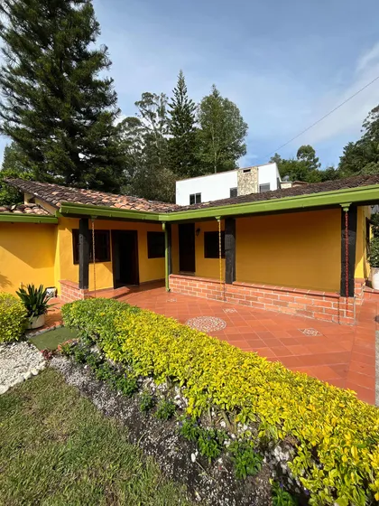 Casa En Venta En Sector Cabeceras, Rionegro, Antioquia