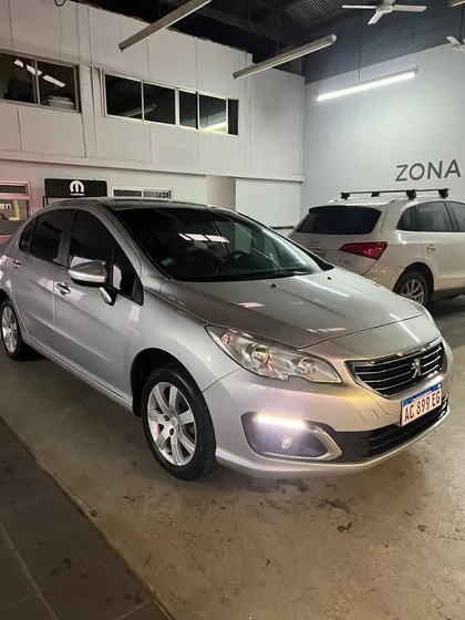 Peugeot 408 1.6 Allure 115cv