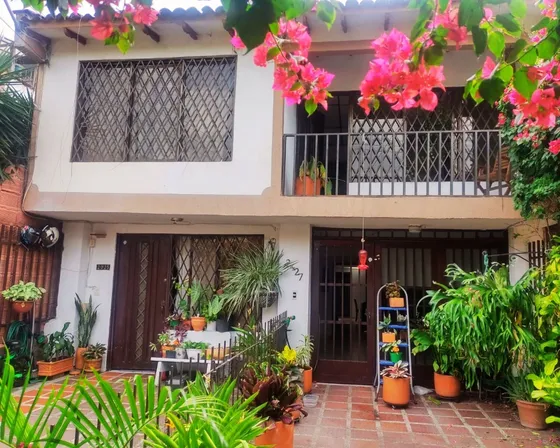 Casa En Venta, La Merced, Con Apartamento