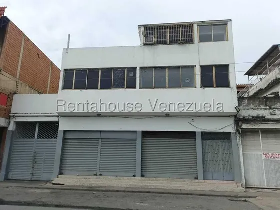 Alquiler De Oficinas En La Av. Bolívar Este -  La Barraca 25-22633 Mfc