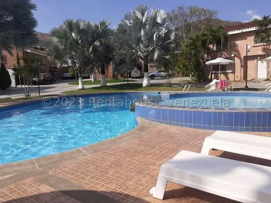 Townhouse Venta Guataparo  Valencia Carabobo Leida Falcon Lf23-25706