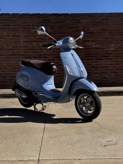 Vespa Primavera 150 - Italiana