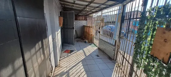 Casa En Venta De 1 Dorm. En Puente Alto