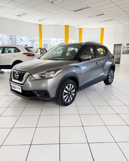 Nissan Kicks 1.6 16v Flex 5p Aut.