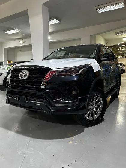 Toyota Fortuner Vxr