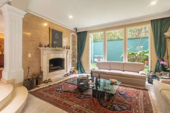 Casa En Venta En Bosque Medina. Cod V16158