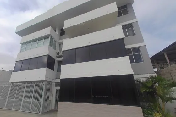 Dpto De 102m2 Con 3 Habitaciones Y Balcón,a 300m De La Playa