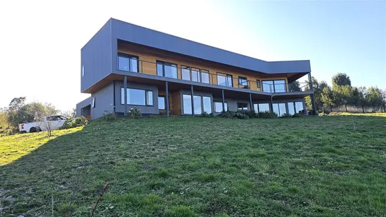 Casa En Venta De 5 Dorm. En Llanquihue