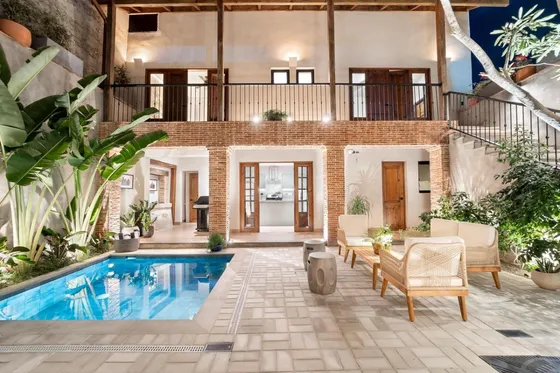For Sale Casa De Lujo En La Zona Colonial De 4 Habitaciones Con Piscina Y Patio Tambien Se Renta Opcion A Compra 