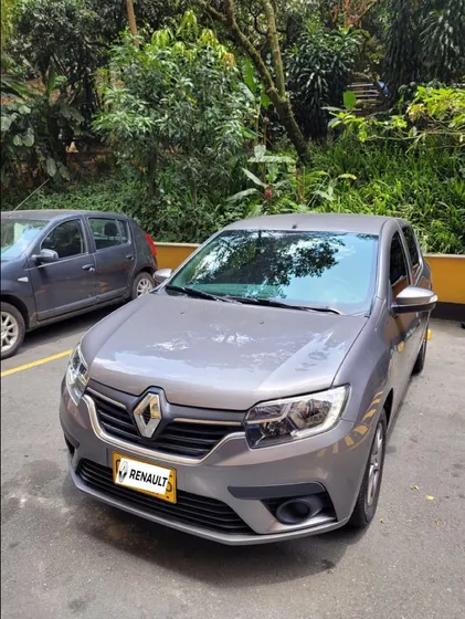 Renault Sandero 1.6 Authentique / Life
