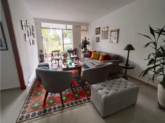 Amplio Apartamento En La Castellana Excelente Ubicación