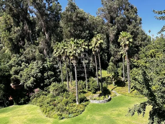 Estupendo Y En Condominio / Sta. María De Manquehue