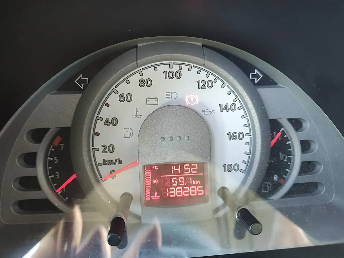 Volkswagen Fox 2009 1.0 Vht Trend Total Flex 3p — foto 9