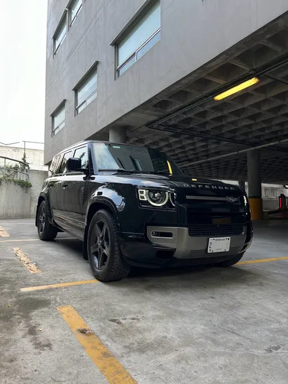 Land Rover Defender 110 X