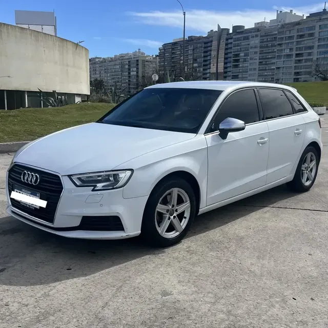 Audi A3 1.2 Tfsi Attraction 105 Hp 5p