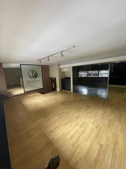 Oficina Venta 4 Ambientes En Centro De Lanus