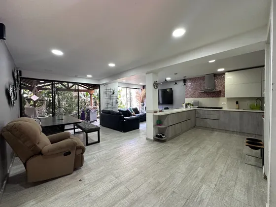 Casa En Venta, La Visitación, Medellín 