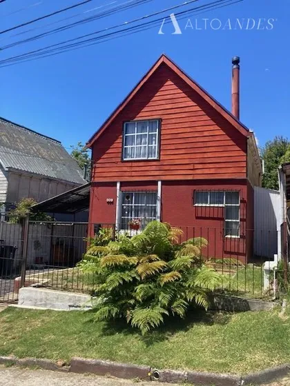 Casa En Venta De 3 Dorm. En Penco